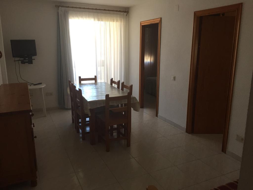 Apartamentos Vicent Peniscola Room photo